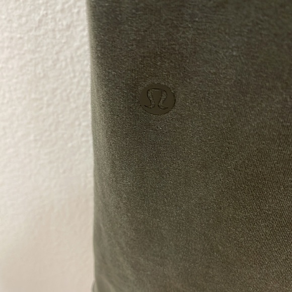 Lululemon Olive Green Sleeveless Dress—BEAUTIFUL!!  Wonderful Fabric—Excl. Cond! - Picture 6 of 7